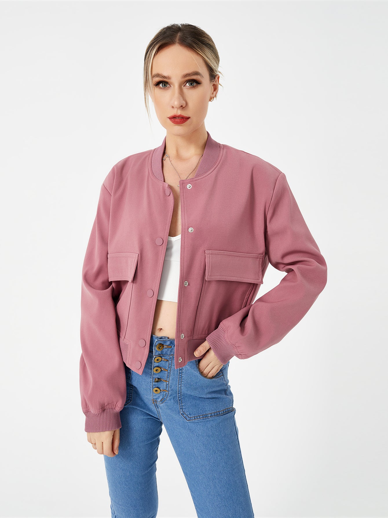 Leichte Cropped Bomberjacke für Frühlings-Styles