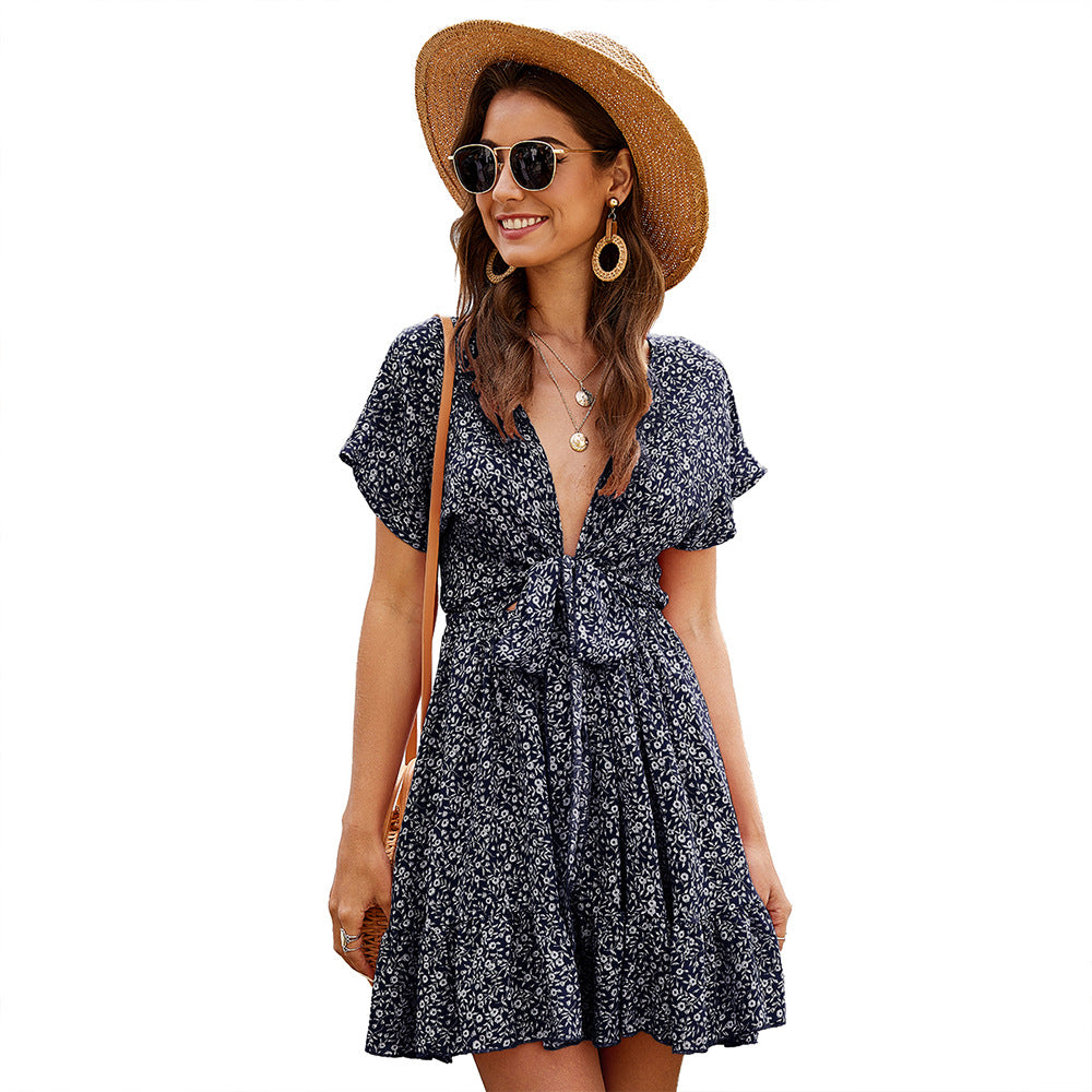 Elegantes Rüschen-Kleid mit Blumenmuster für Frühlingstage
