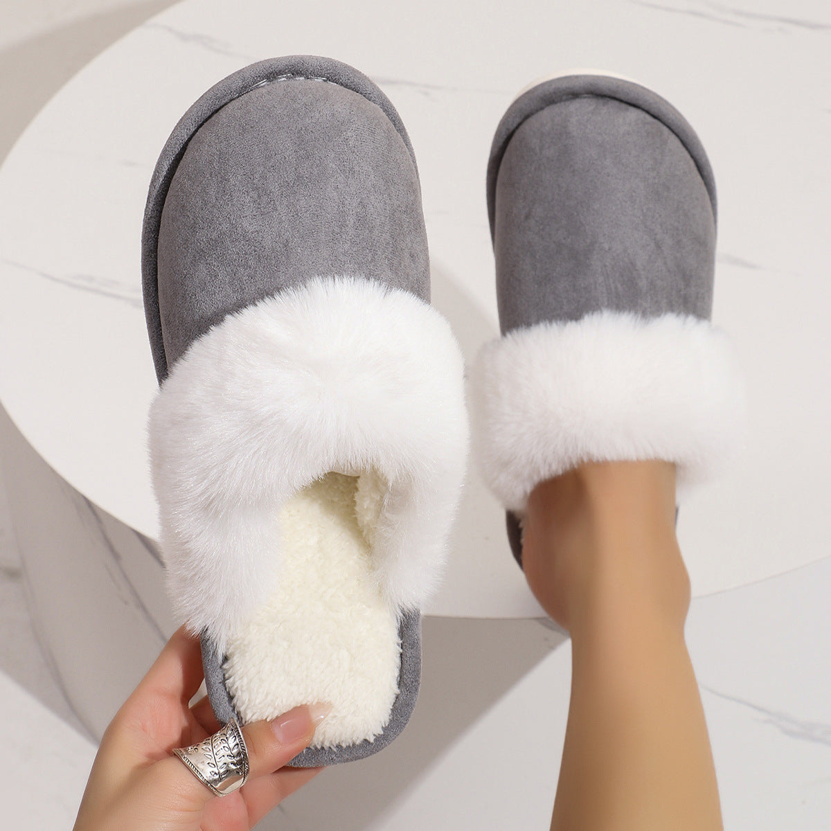Kuschelige Winterpantoffeln rutschfest für Zuhause