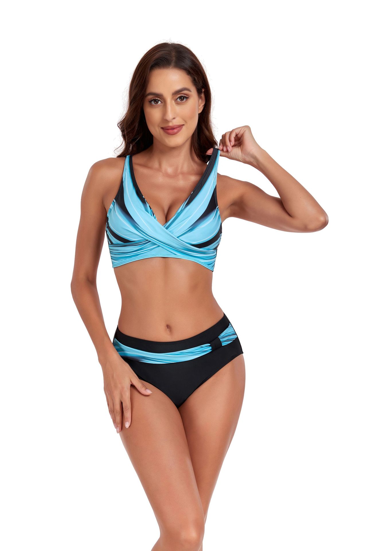 Stilvoller Frühlings-Bikini für Strand und Pool