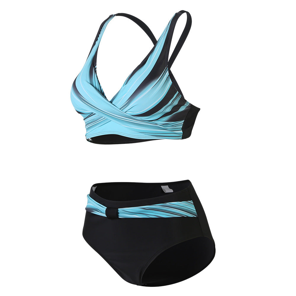 Stilvoller Frühlings-Bikini für Strand und Pool