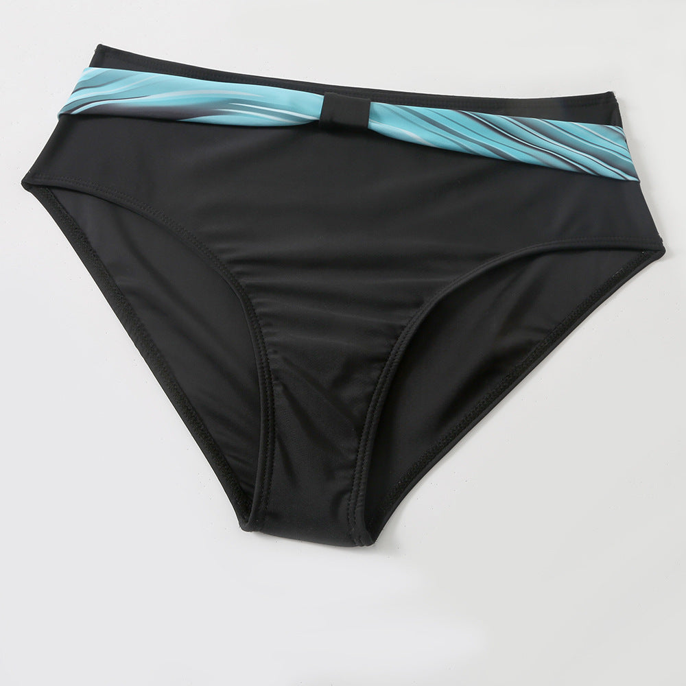 Stilvoller Frühlings-Bikini für Strand und Pool