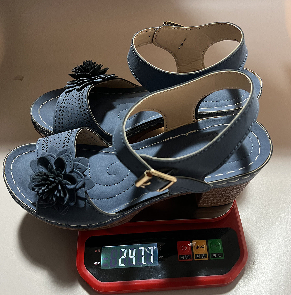 Blumige Damen Plateau Sandalen für den Sommer Alltagslook
