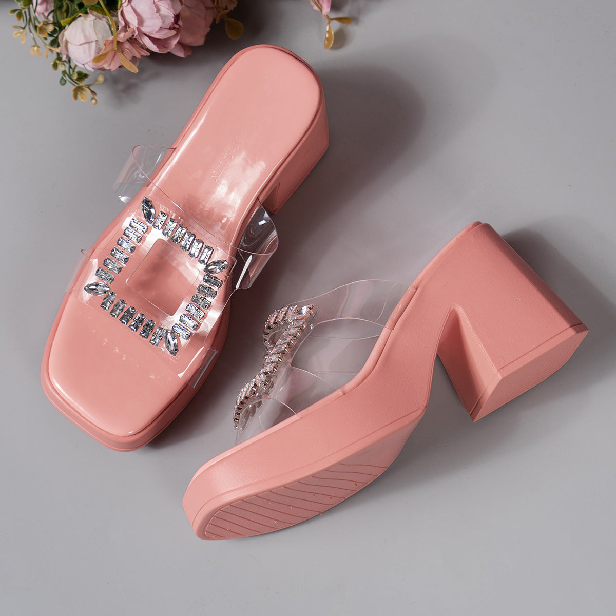 Glanzvolle High-Heel-Sandalen mit Strass für den Sommer