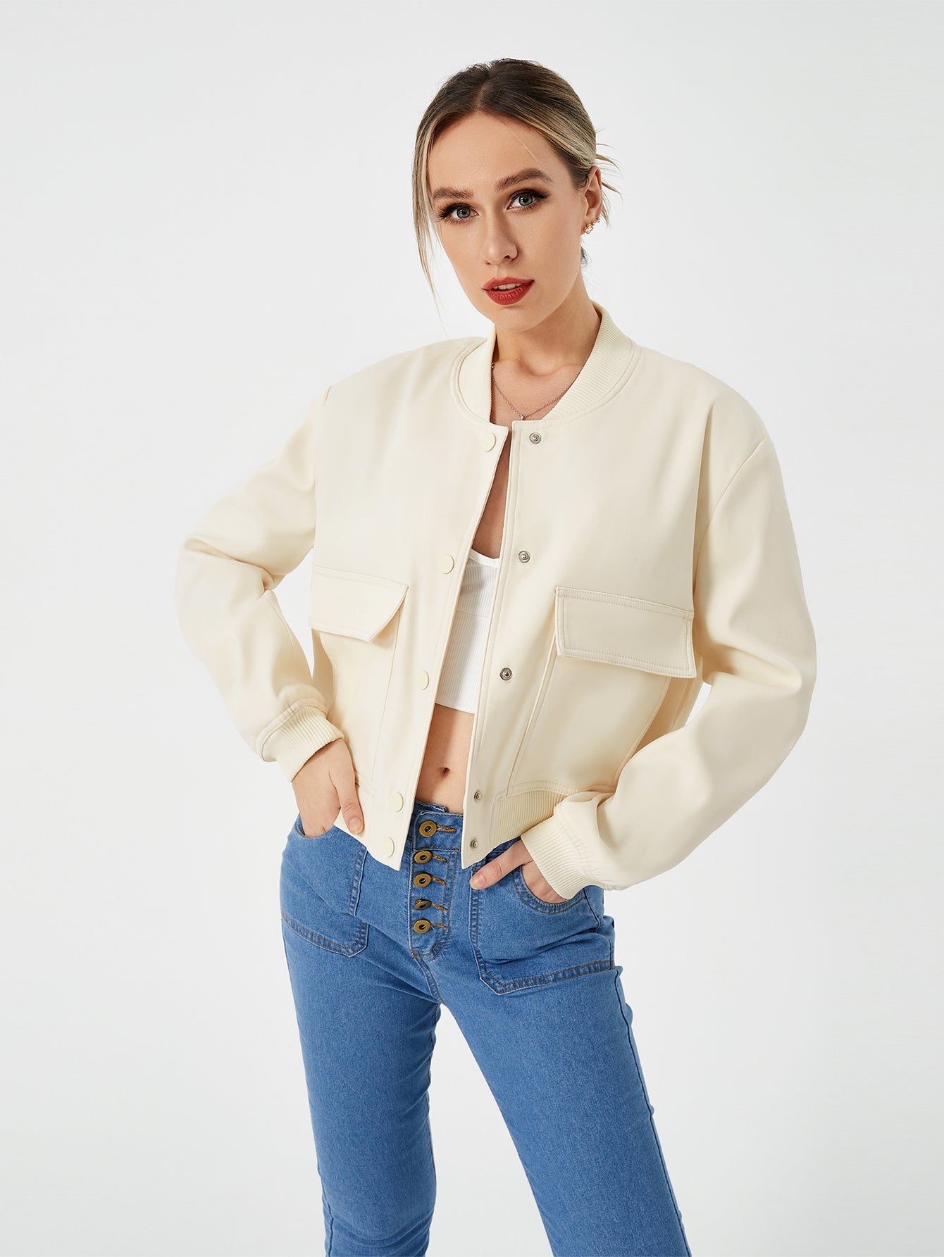 Leichte Cropped Bomberjacke für Frühlings-Styles