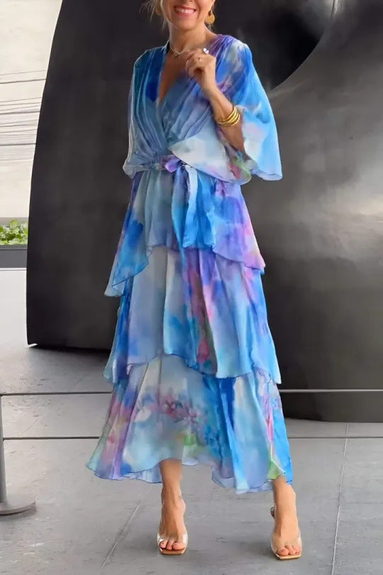 Elegantes Lagenkleid in Blau für Frühling und Abendveranstaltungen