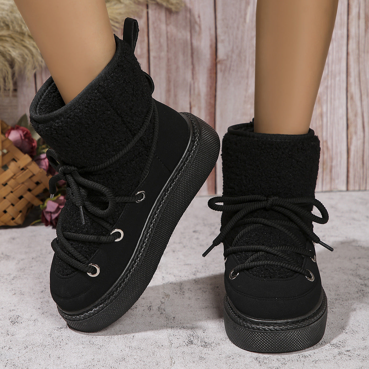 Warme Damen-Schnürstiefel für winterliche Frühlingstage