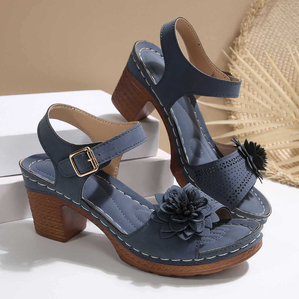 Blumige Damen Plateau Sandalen für den Sommer Alltagslook