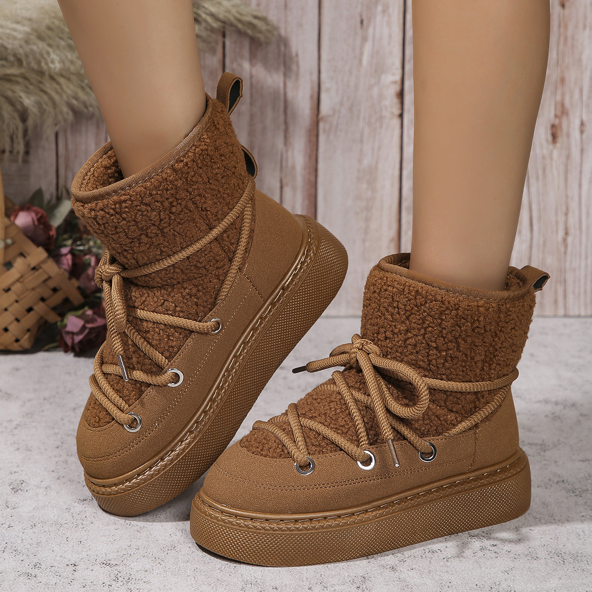 Warme Damen-Schnürstiefel für winterliche Frühlingstage