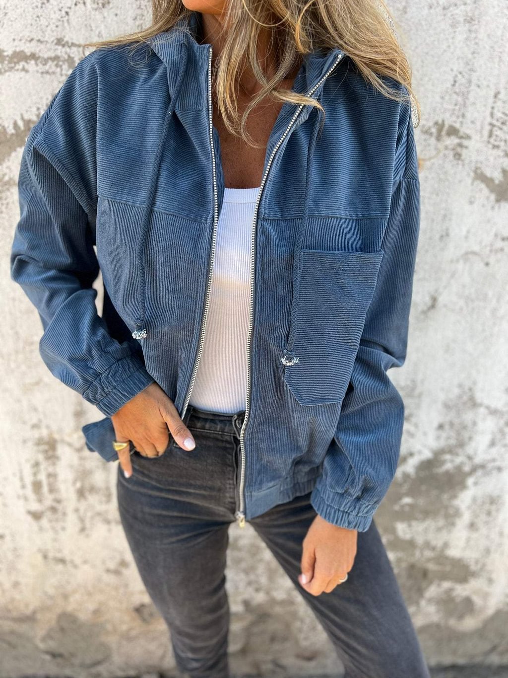 Leichte Kapuzenjacke für Damen Perfekt für den Frühling