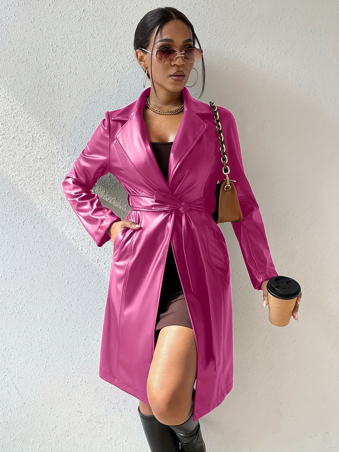 Eleganter Trenchcoat mit Revers für den Frühling