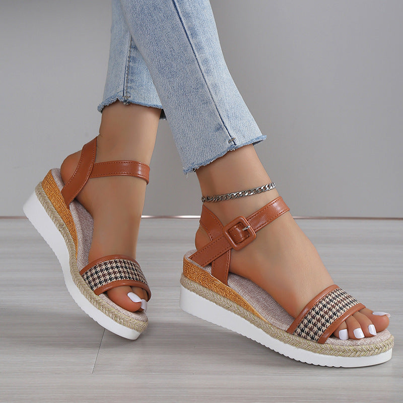 Elegante Hahnentritt-Sandaletten Perfekt für den Sommer