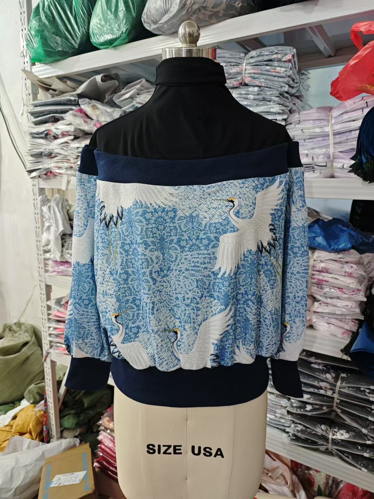 Eleganter Damen-Sweater mit Kranich-Muster für Alltag