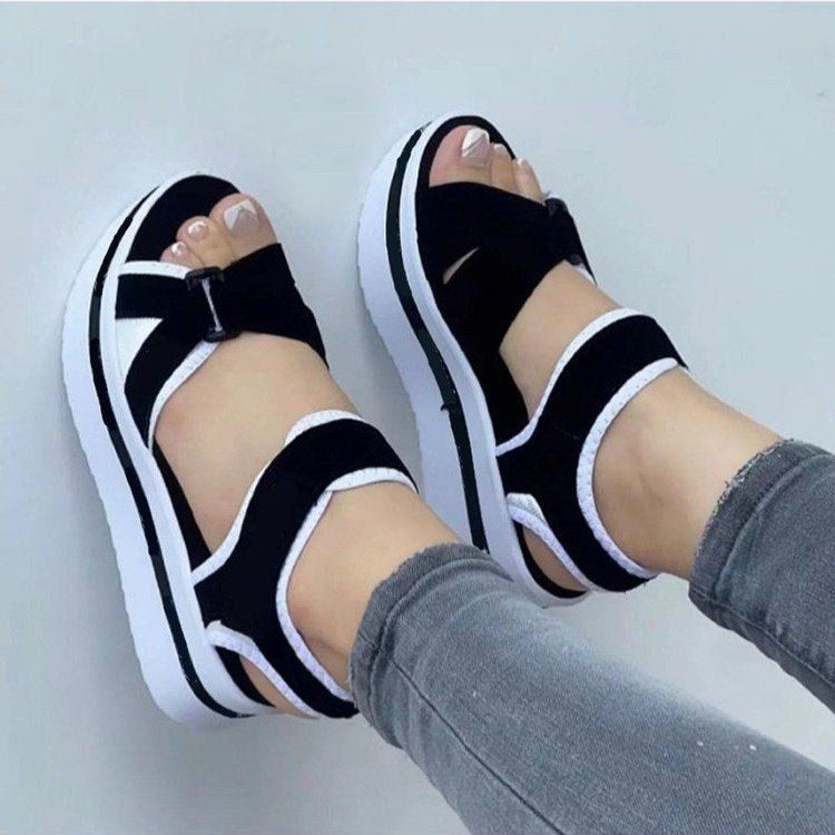 Stilvolle Plattform Sandalen für Komfort und Sommerfreude