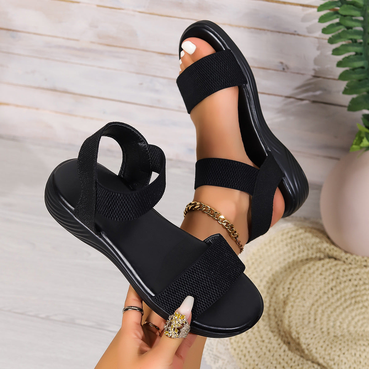 Bunte Damen-Sandalen mit Fish-Mouth für den Sommer