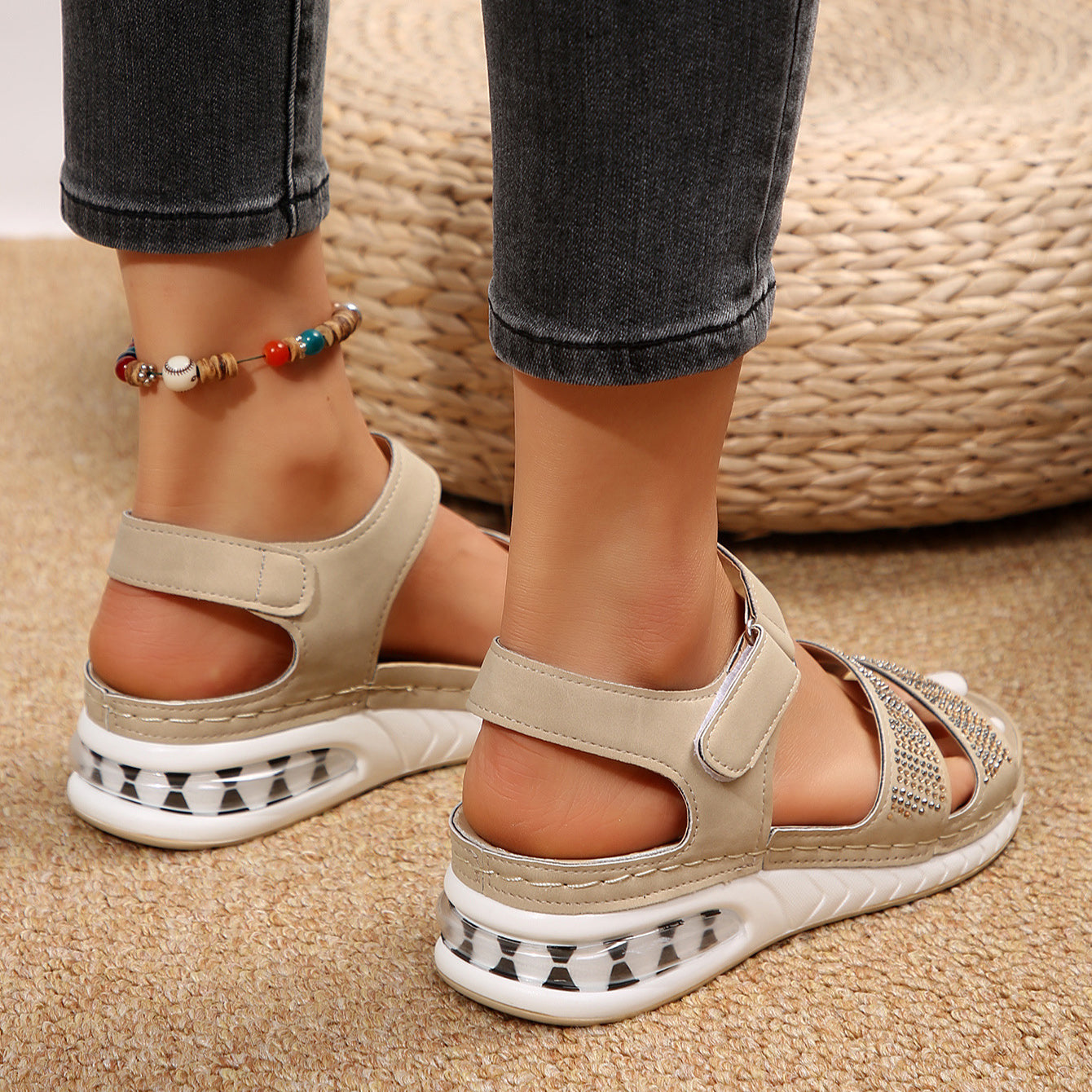 Sommerliche Keilsandalen mit Strass Perfekt für Strand & Alltag