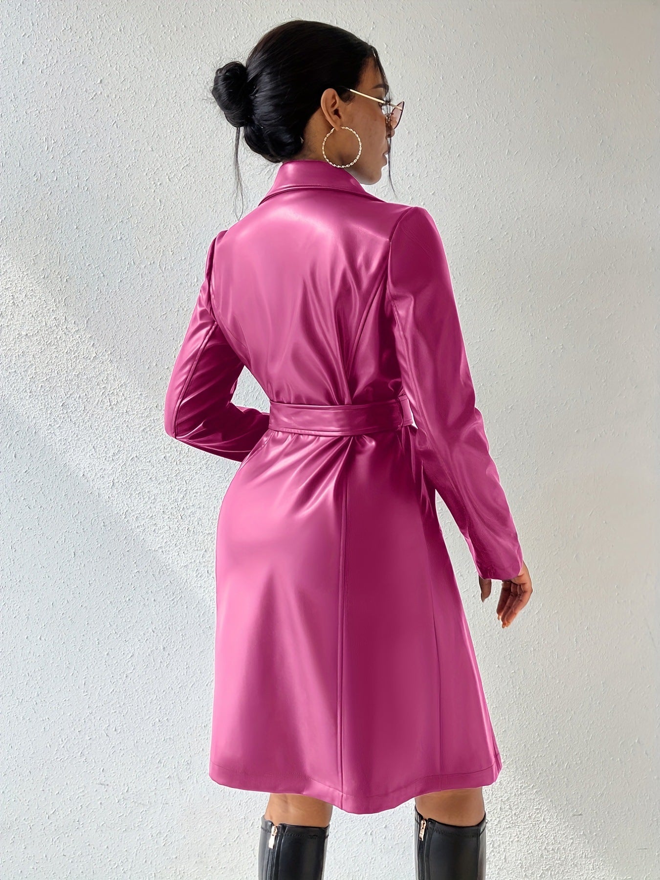 Eleganter Trenchcoat mit Revers für den Frühling