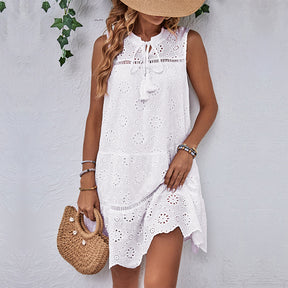Elegantes weißes Sommerkleid für Urlaub & besondere Anlässe