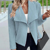 Hellblaue Kragenjacke - Frühlingslook in Komfort & Stil