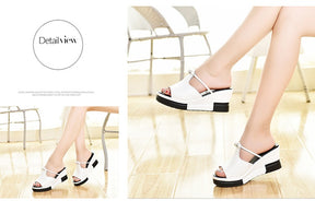 Glamouröse Keilplattform Sandalen mit Strass für den Frühling