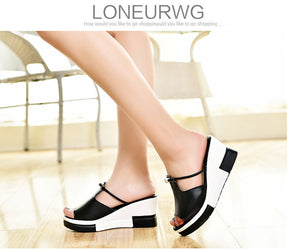 Glamouröse Keilplattform Sandalen mit Strass für den Frühling