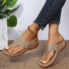 Frühlingshafte Keilsandalen mit Strass für Strand & Alltag