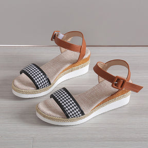 Elegante Hahnentritt-Sandaletten Perfekt für den Sommer