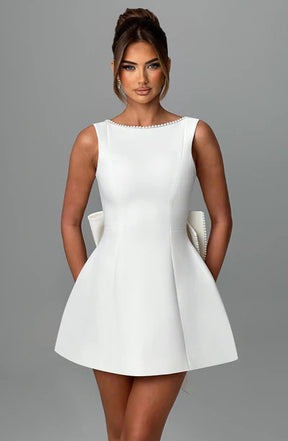 Elegantes A-Linien Kleid mit Schleife Perfekt für Partys
