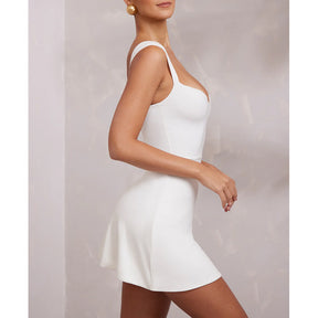 Verführerisches Clubkleid mit Spaghettiträgern für Partynächte