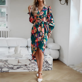 Frühlingshaftes V-Ausschnitt Kleid Perfekt für Elegante Anlässe