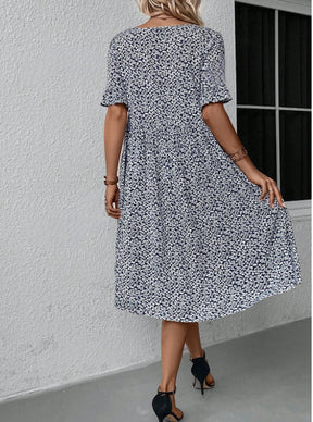 Leichtes Sommerkleid mit Blumenmuster für jeden Anlass
