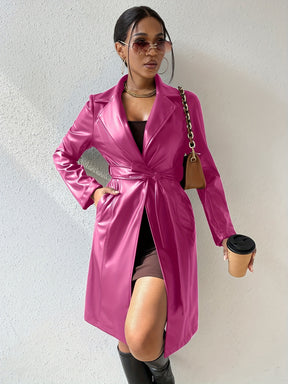 Eleganter Trenchcoat mit Revers für den Frühling